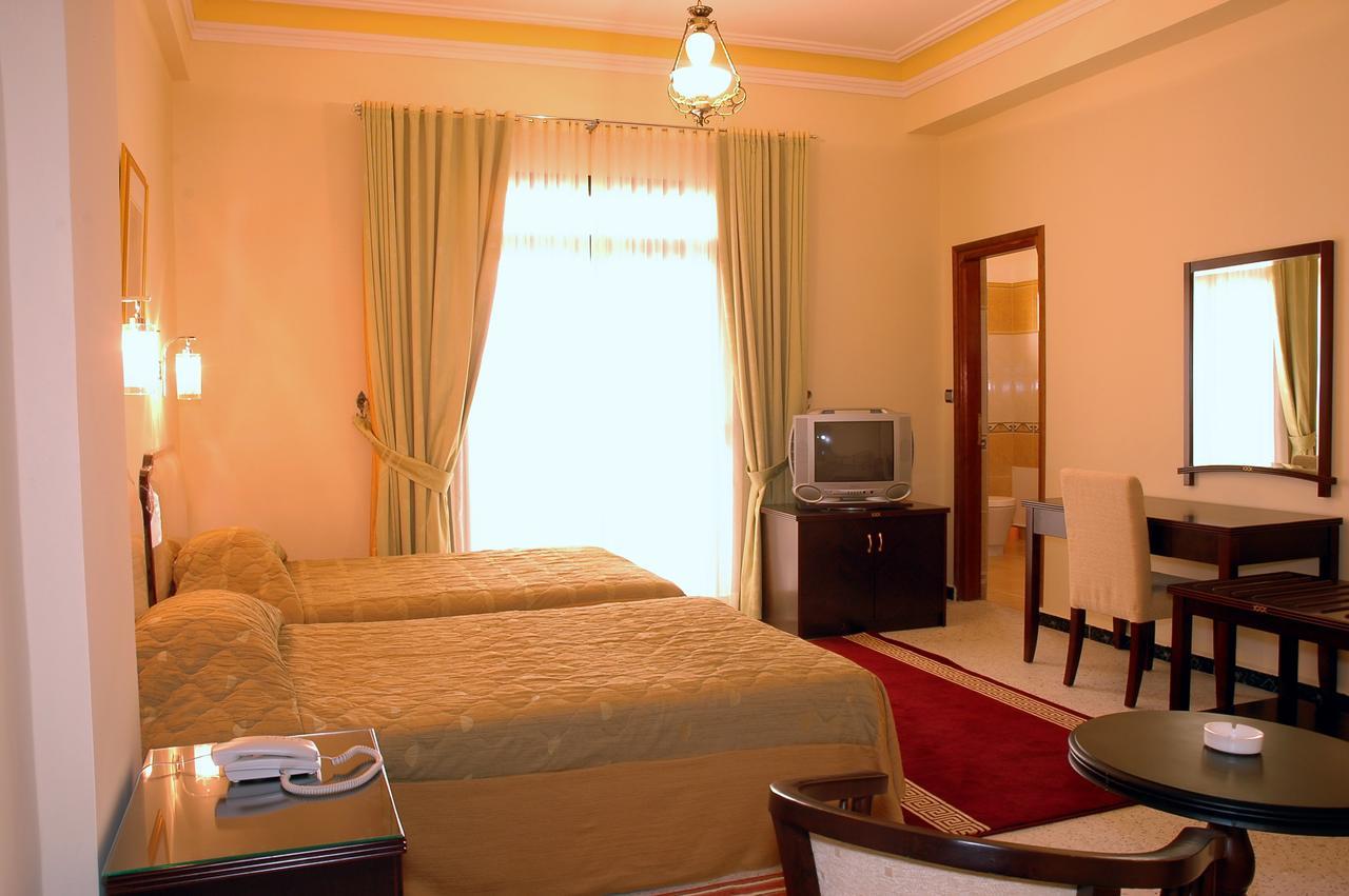 Hotel Le Majestic Annaba Exterior foto